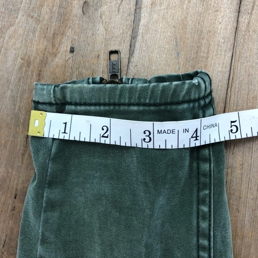 Free People green sueded sateen zipper back skinny jeans, 00/24 - Picture 16 of 16